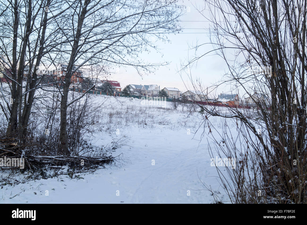 Winter landscape in rural terrain with modern house in Russia Stock ...
