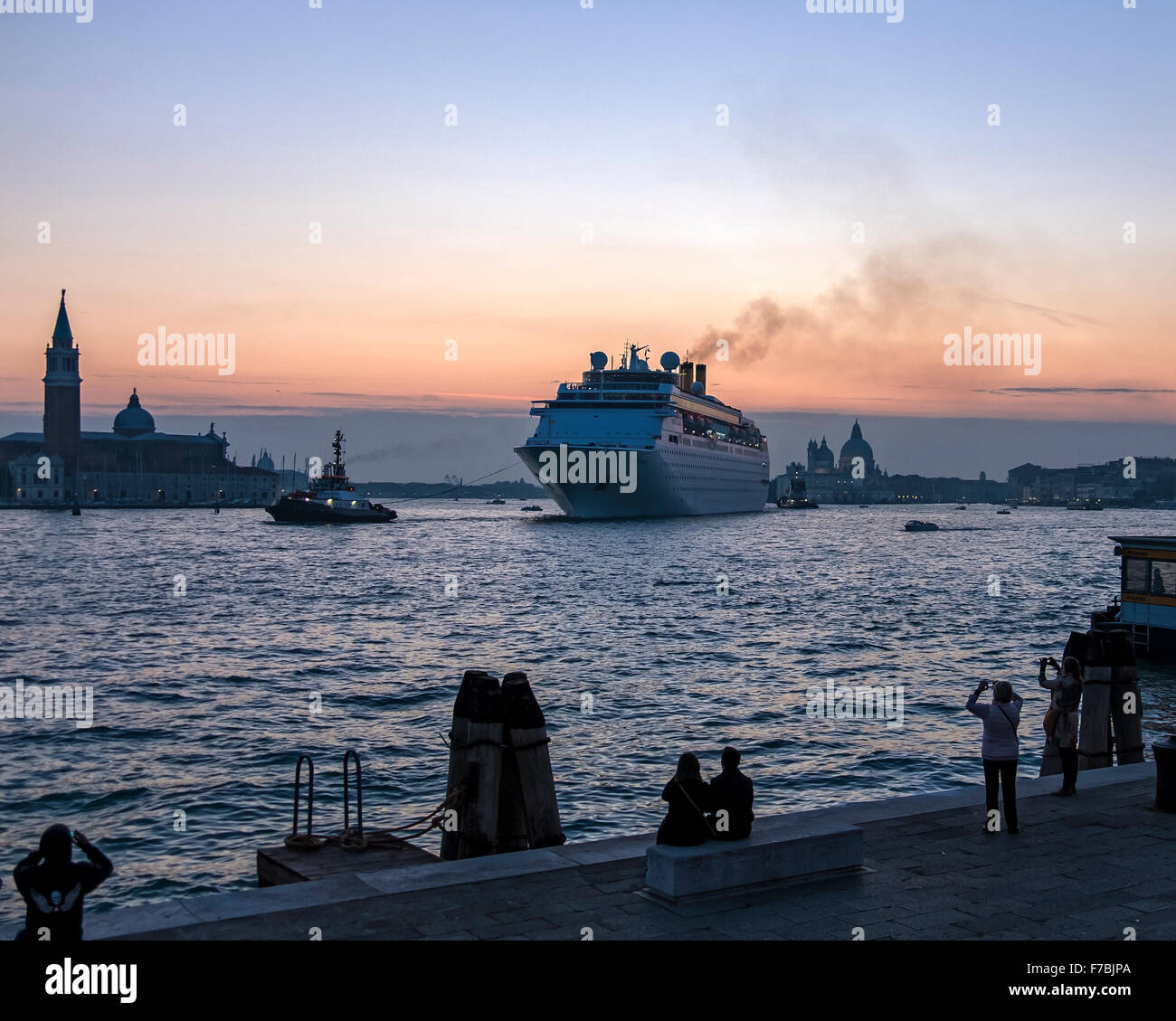 Cruise ship departing venice hi-res stock photography and images - Alamy