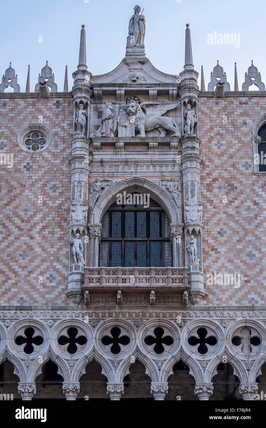 Venice, Italy, Palazzo Ducale, Doges palace facade with stone work & Doge, Francesco Foscari kneeling before St Mark's lion Stock Photo