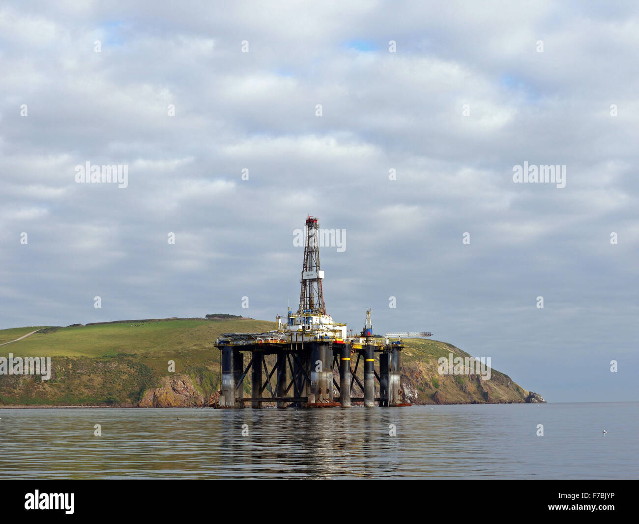 Giant oil rig in the safety of the deep water of the Cromarty Firth undergoing maintenance Stock Photo