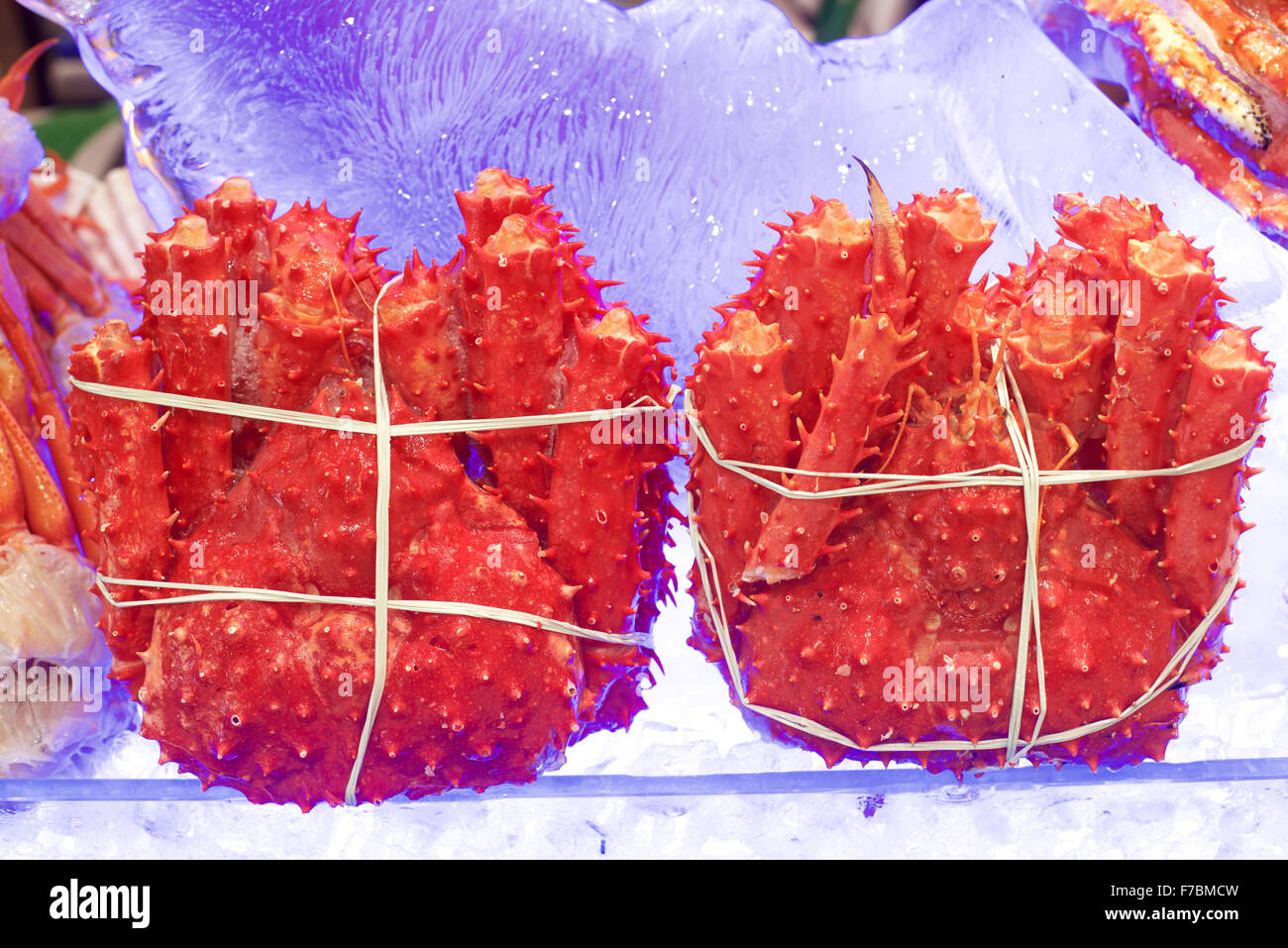 Alaskan King Crab in restaurant buffet Stock Photo Alamy