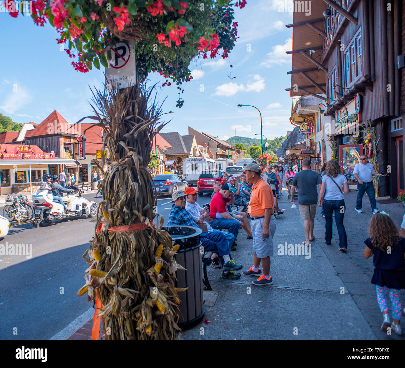 Typical Fall Day In Downtown Gatlinburg, Tennessee Stock Photo Alamy