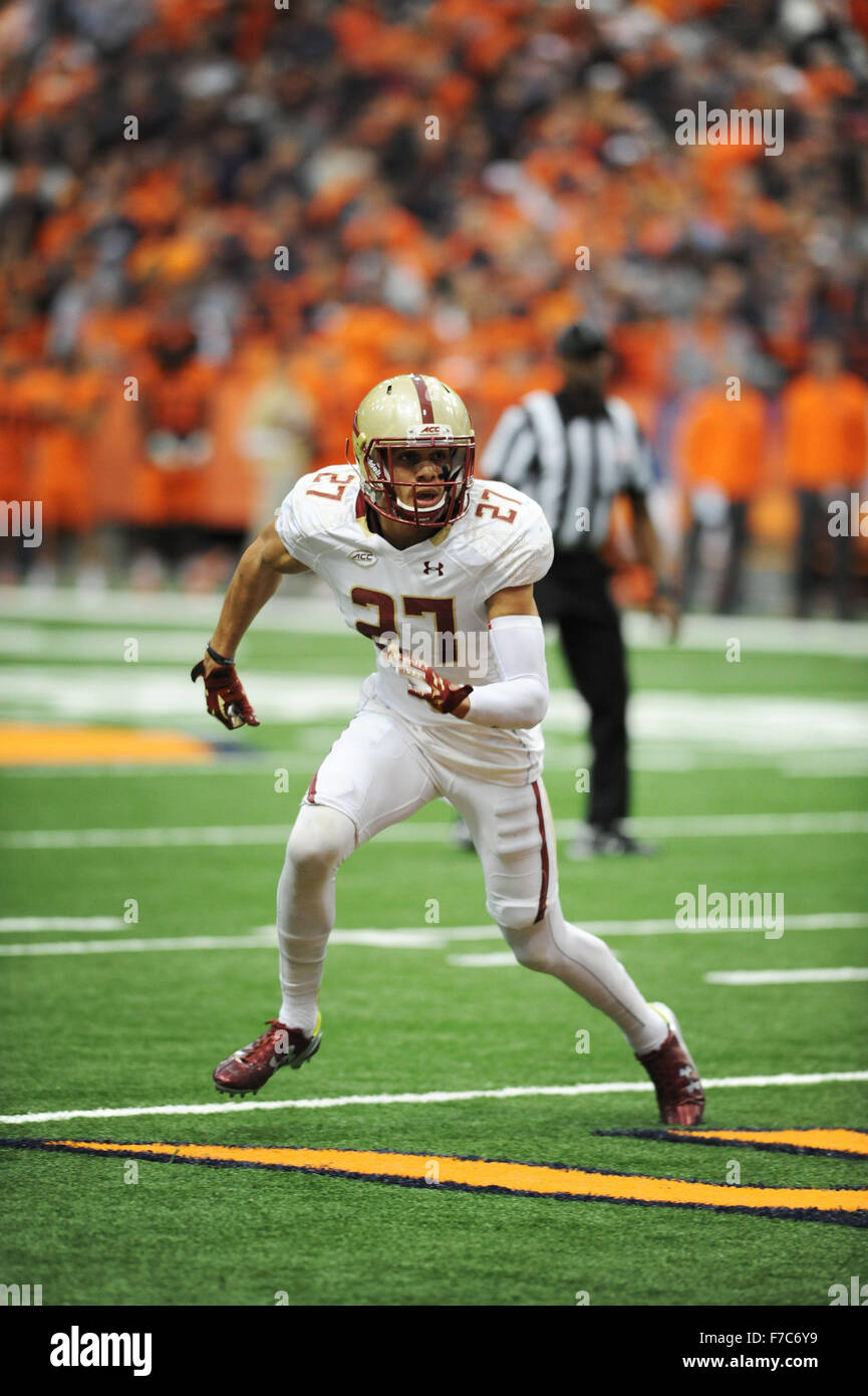 Boston College defensive back Justin Simmons runs a drill at the