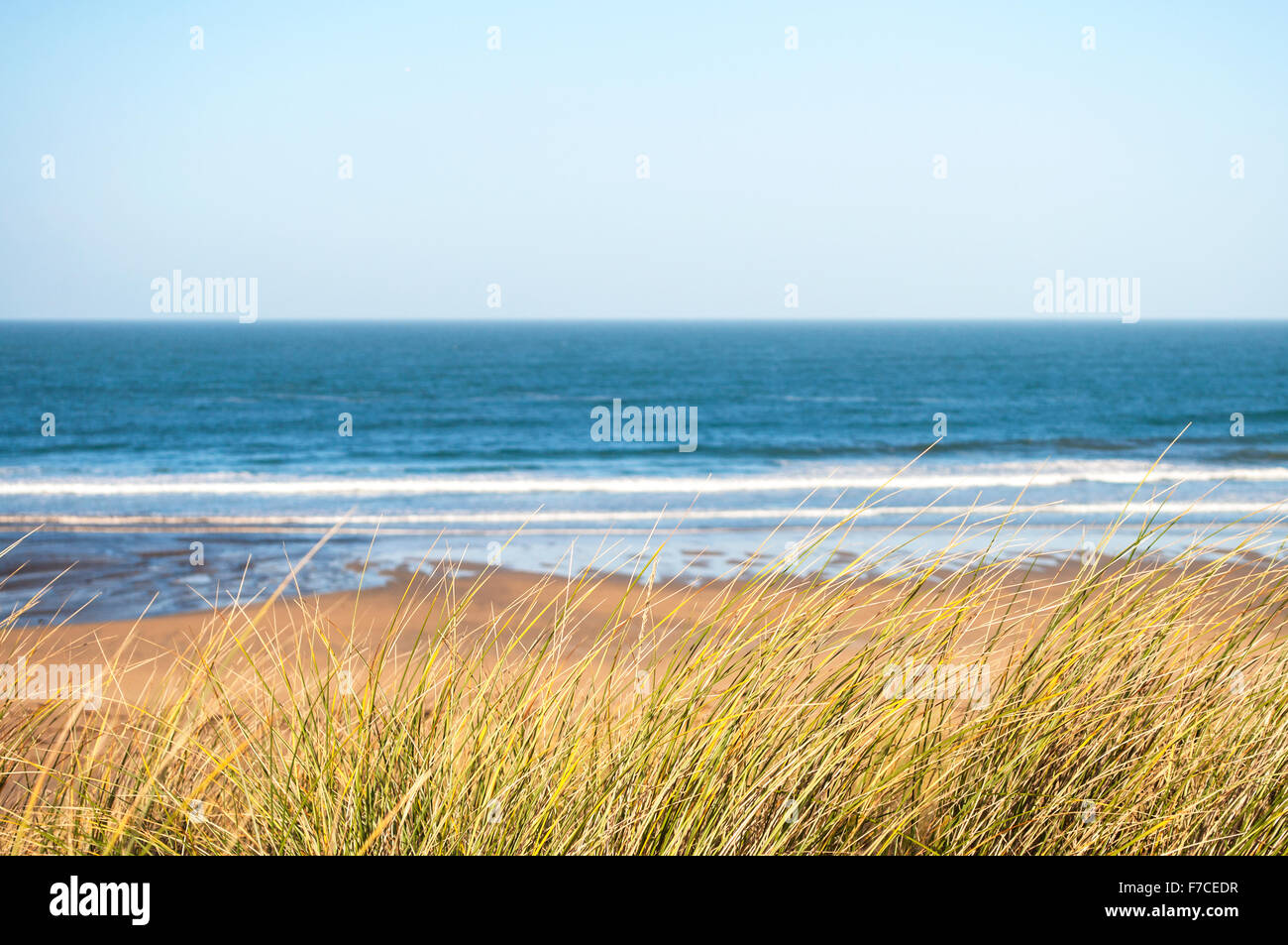 Ocean with horizon hi-res stock photography and images - Alamy