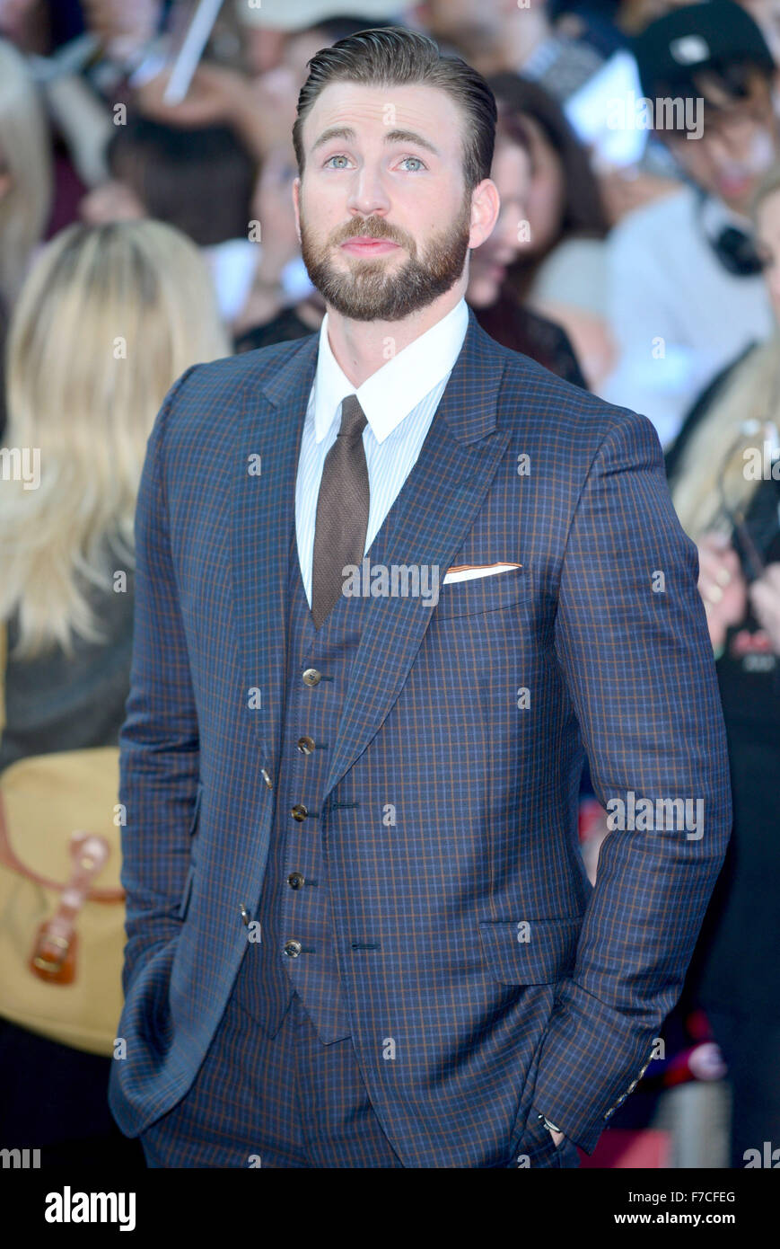 Chris evans cheap avengers premiere