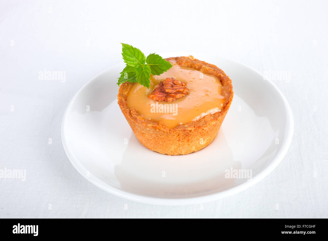 Caramel tart hires stock photography and images Alamy