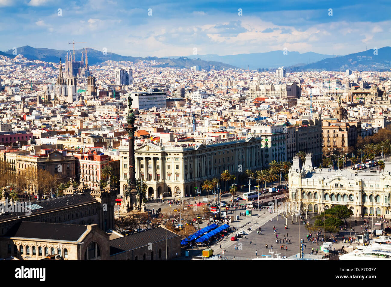 температура в барселоне сейчас. барселона в апреле. барселона сейчас город. барселона годовая температура. барселона в январе.