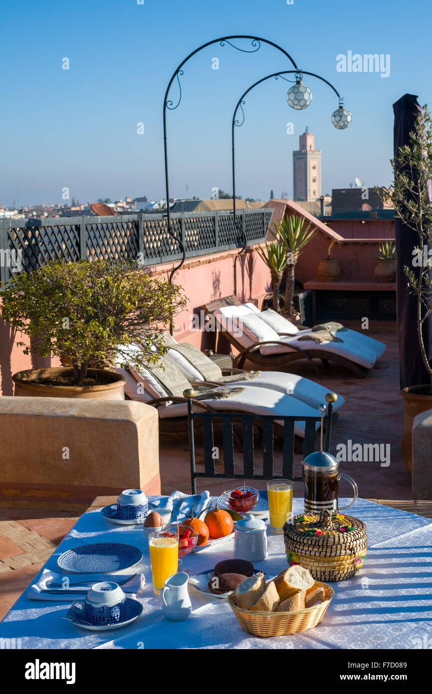 Breakfast served 'al fresco' in Riad in Marrakech, Morocco Stock Photo