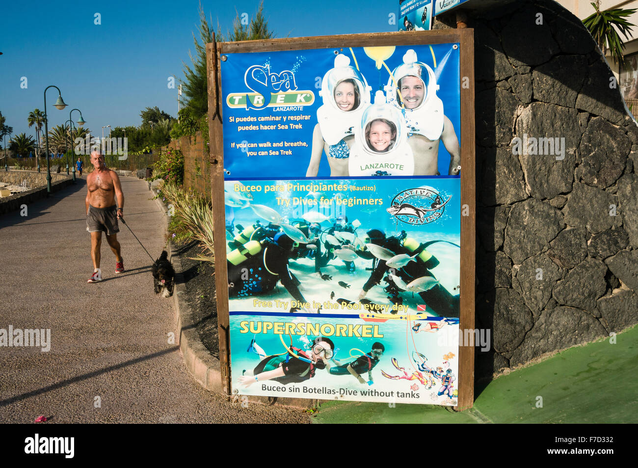 Sign at a Spanish holiday resort offering scuba diving for amateurs Stock Photo