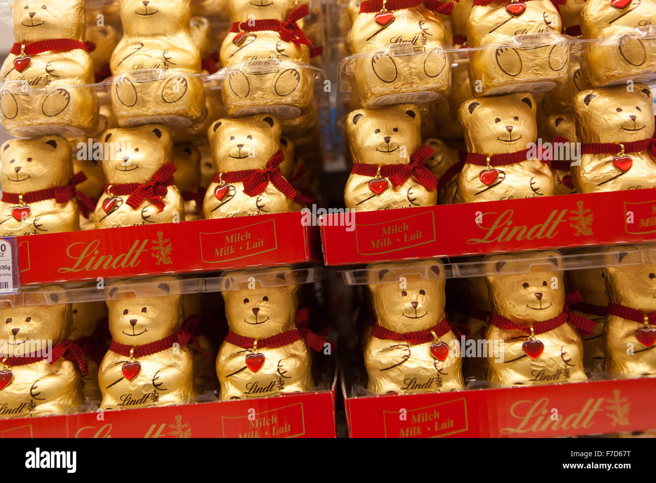 Figures Lindt Chocolate Bear in a supermarket Stock Photo 90644732 Alamy