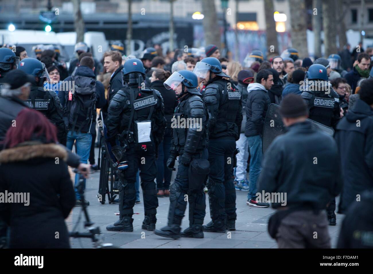 Paris, France. 29th November, 2015. Global Climate March, clashes, riot ...