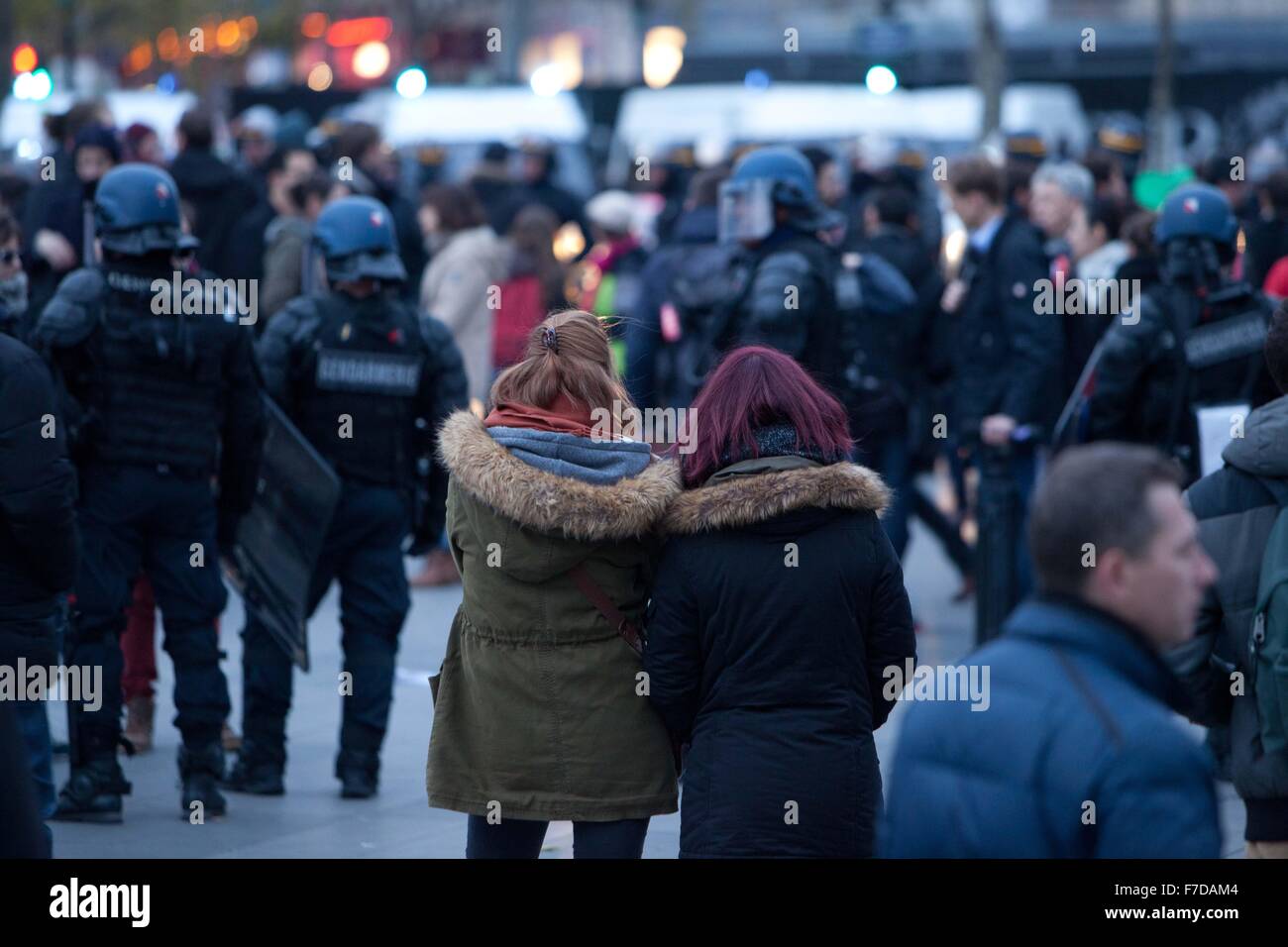 Paris, France. 29th November, 2015. Global Climate March, clashes, riot ...