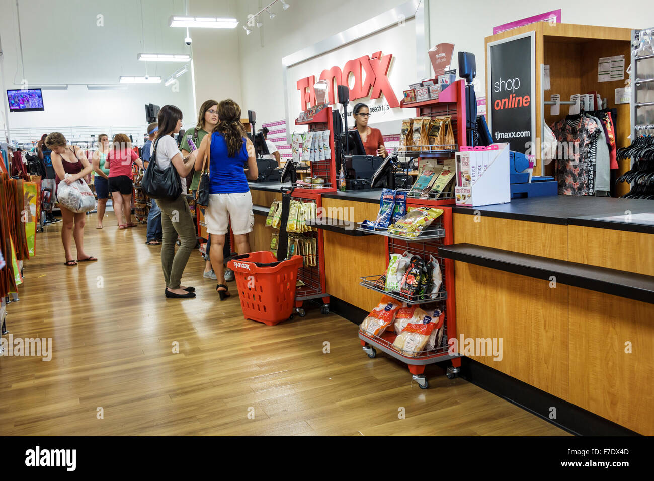T j maxx hi-res stock photography and images - Alamy