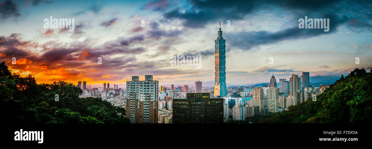 Taipei,Taiwan - Panorama of Taipei City and 101 Tower at sunset from Elephant Mountain. Stock Photo