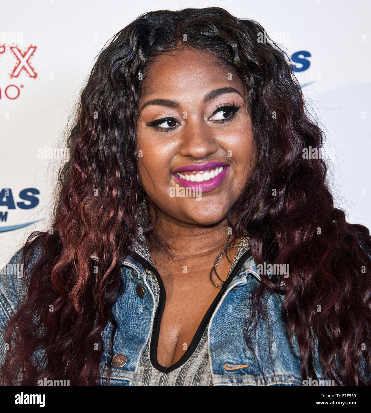 Jazmine sullivan hi-res stock photography and images - Alamy