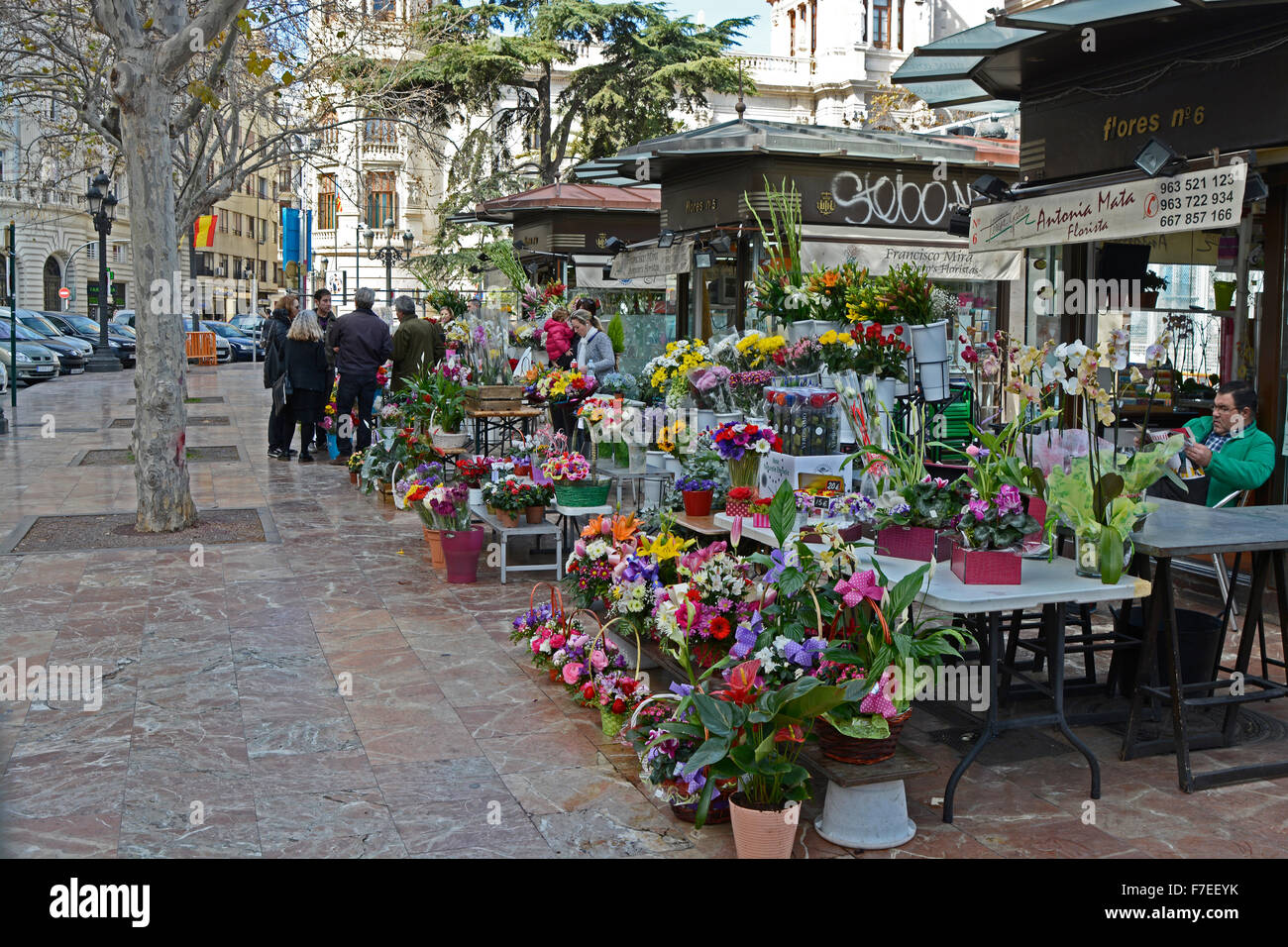 Florist shop sidewalk hires stock photography and images Alamy