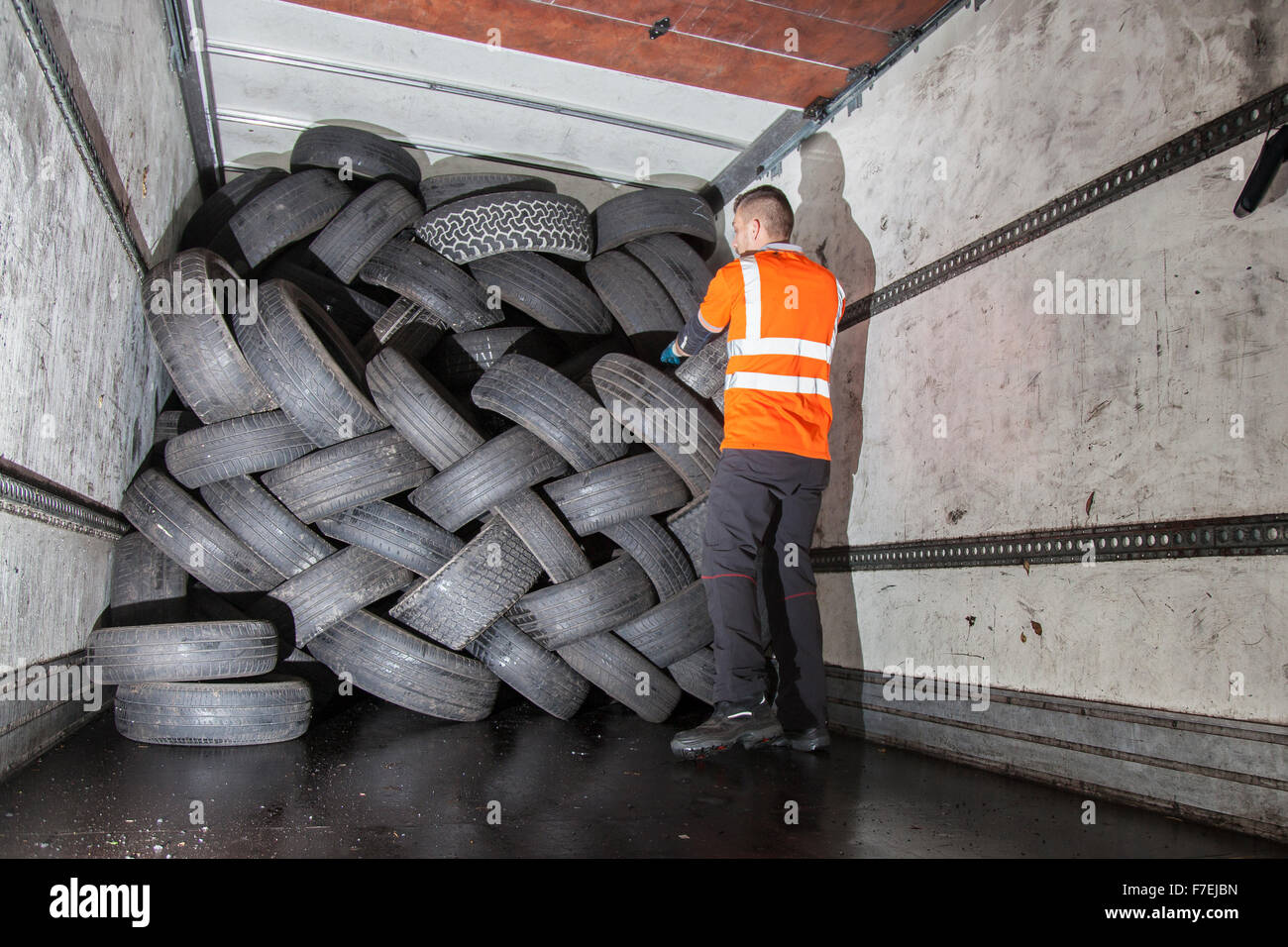 Materials recovery facility hires stock photography and images Alamy