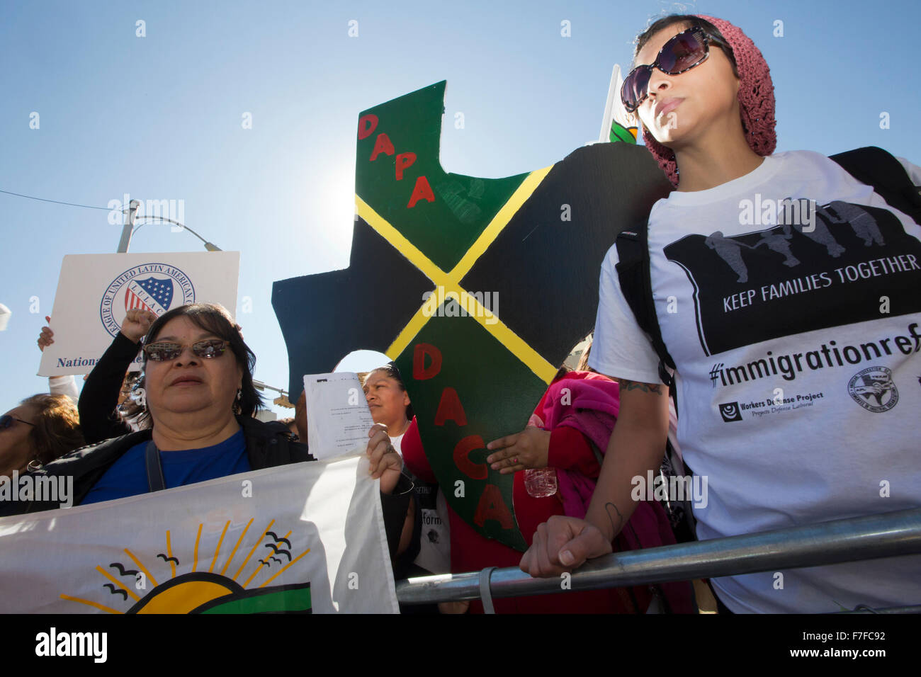 Hundreds of pro-immigration marchers arrive at the Texas Capitol and Governor's Mansion in Austin, Texas Stock Photo