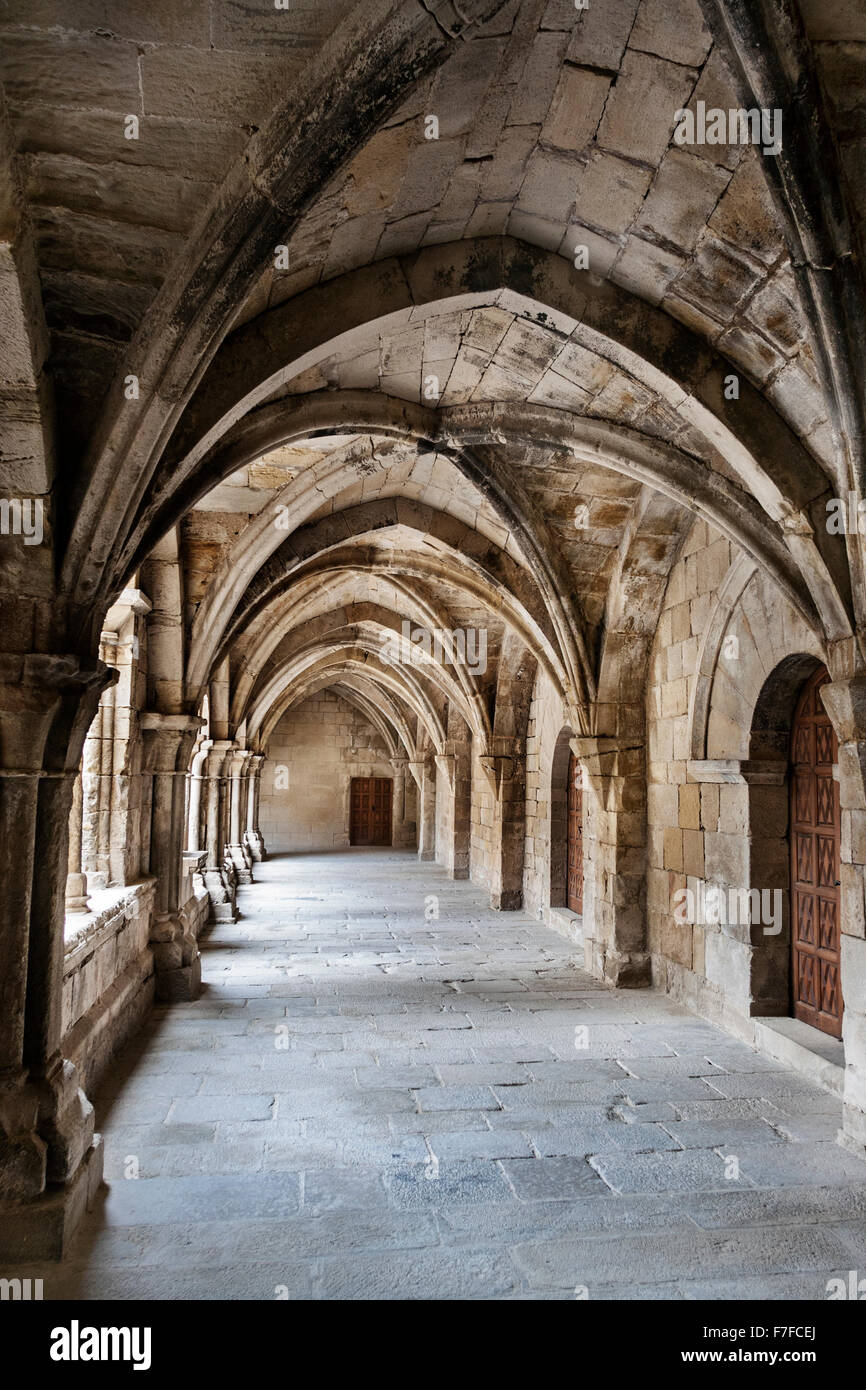 Vallbona de les Monges monastery, cloister. Stock Photo