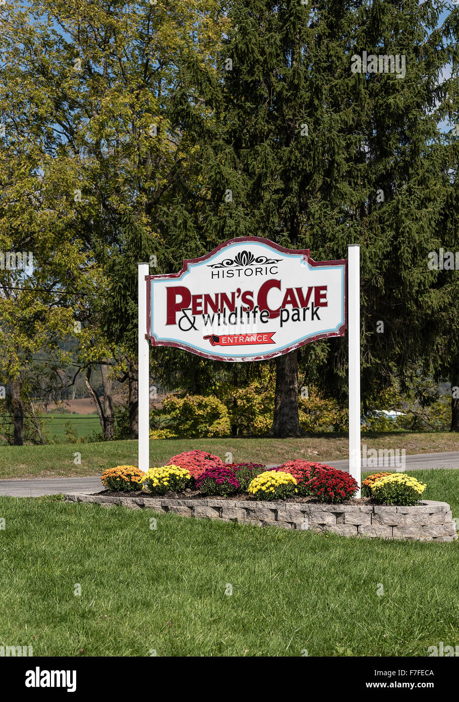 Penn's Cave & Wildlife Park, Centre Hall, Pennsylvania, USA Stock Photo