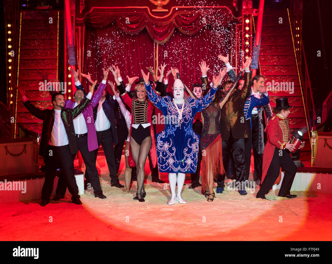 Roncalli circus hi-res stock photography and images - Alamy Roncalli circus hi-res stock photography and images - Alamy
