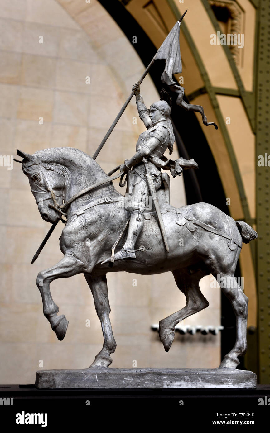 Jeanne d'Arc 1872 -1874 Fremiet, Emmanuel 1824 - 1910 Paris France French ( Joan of Arc 1412 -1431 - The Maid of Orléans - Anglo French Hundred Years' War ) Stock Photo