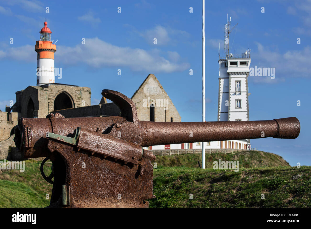 Lahitolle 95 mm cannon, French 19th century cannon at the Pointe Saint-Mathieu, Finistère, Brittany, France Stock Photo
