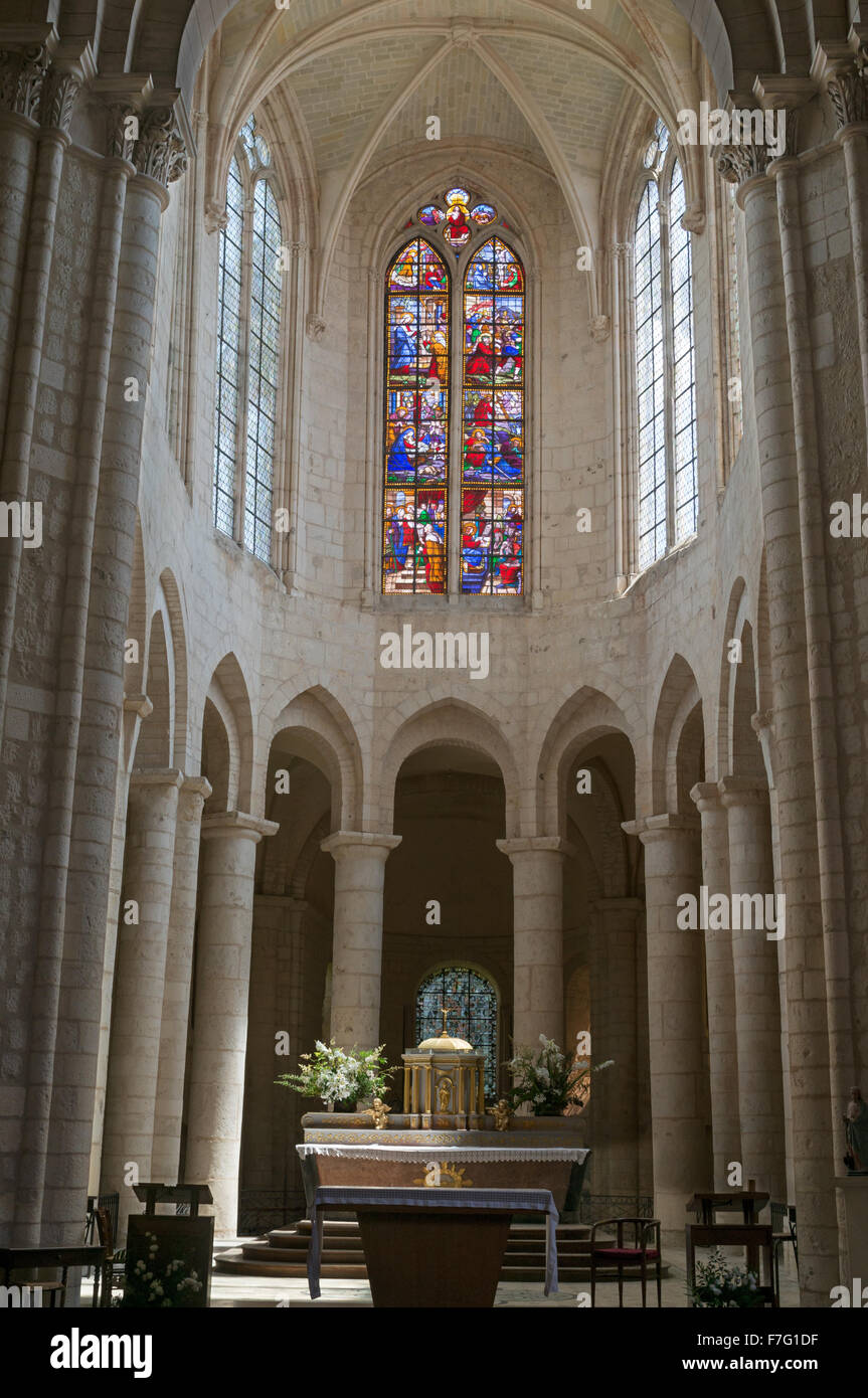 Inside view of the church of Saint-Jean de Montierneuf, Vienne, France,  Europe Stock Photo - Alamy
