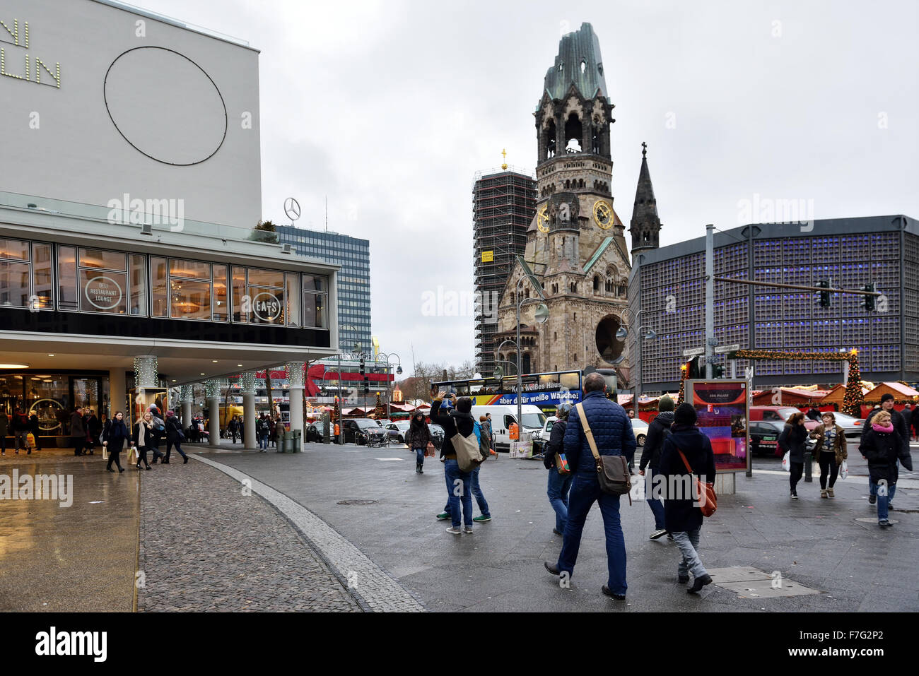 BERLIN, GERMANY-DECEMBER 22, 2014: Crowded streets in center of Berlin ...