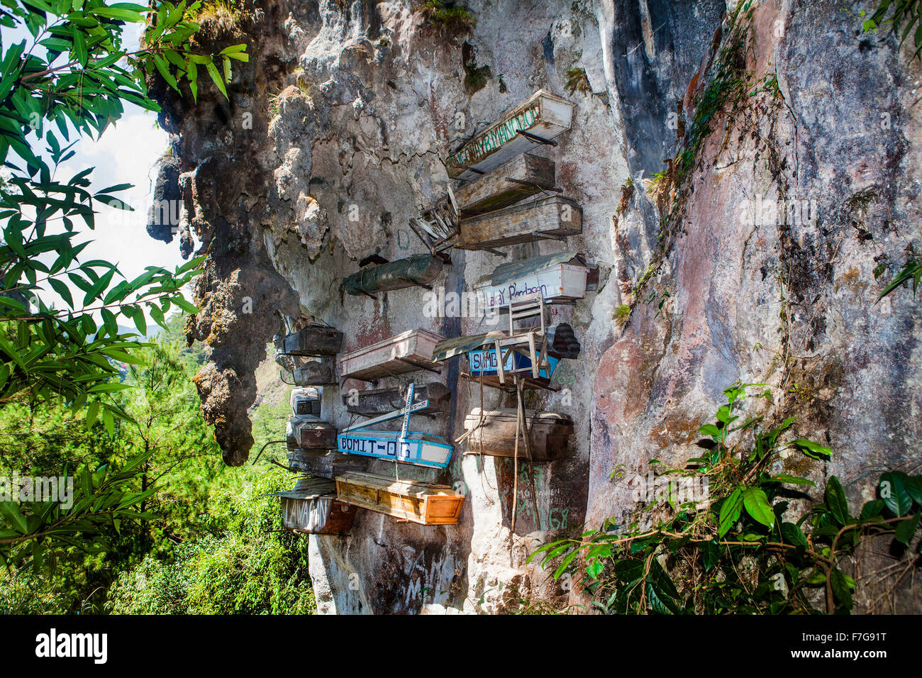 Hanging coffins of Sagada, Northern Luzon, Philippine Islands, Southeast Asia. Stock Photo