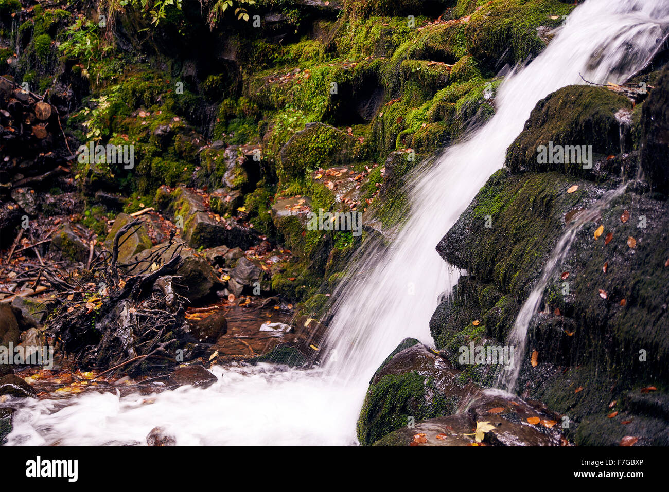 High water flow waterfall hi-res stock photography and images - Alamy