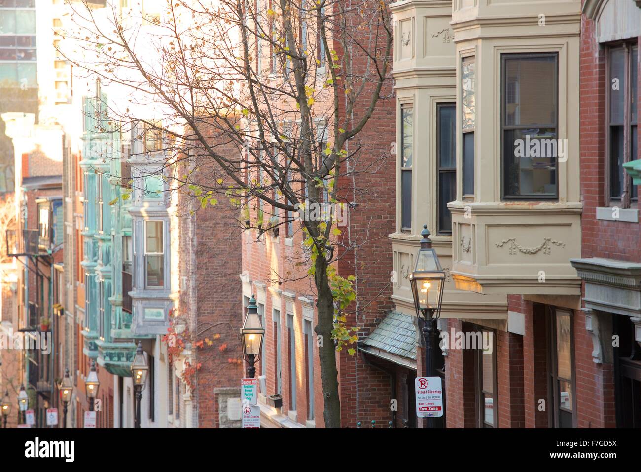 Beacon hill boston fall hi-res stock photography and images - Alamy