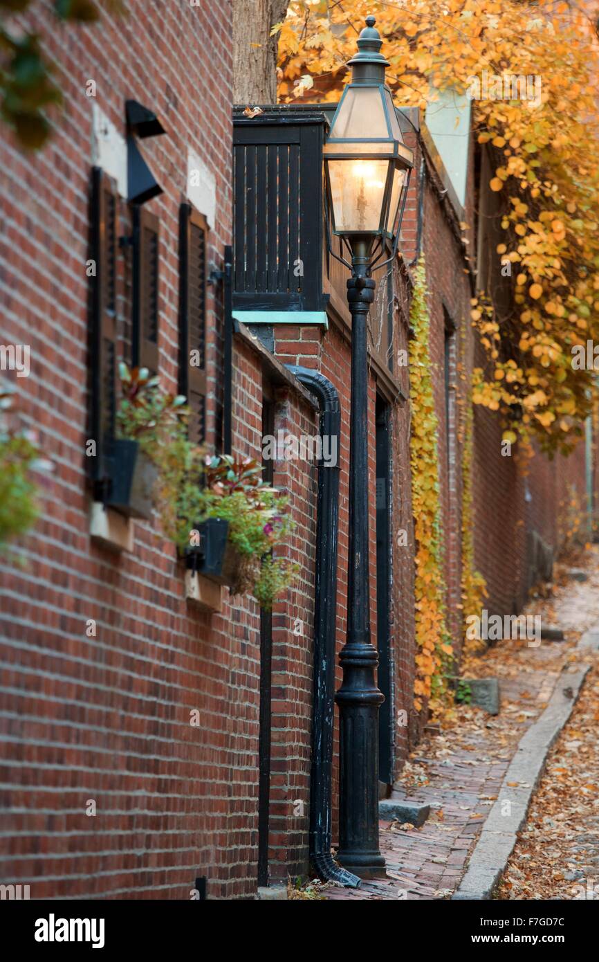 Beacon hill boston hi-res stock photography and images - Alamy