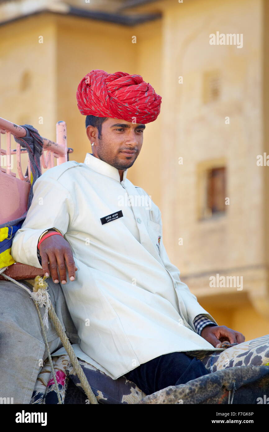 Portrait of india mahout man with red turban, Amber Fort, Amer 11km from Jaipur, Rajasthan, India Stock Photo