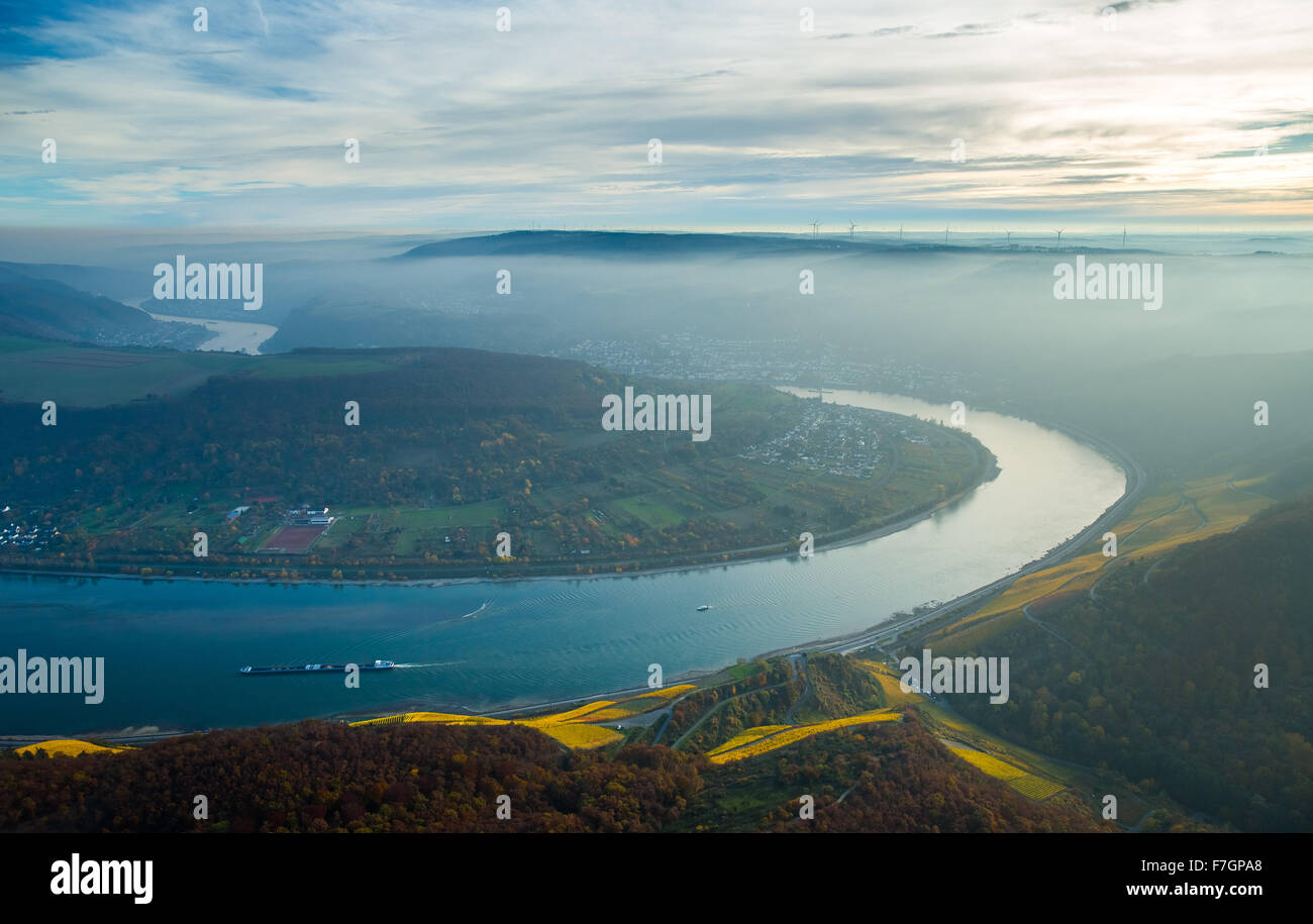 Filsen and Osterspai on the right side of the Rhine, the Rhine Valley in the autumn mist, Boppard, the Rhine Valley, Rhineland Stock Photo