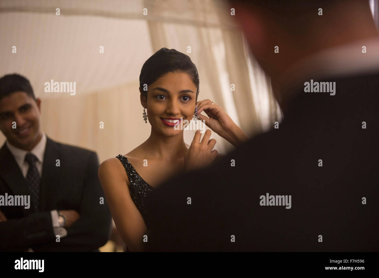 Singapore man watching woman hi-res stock photography and images - Alamy