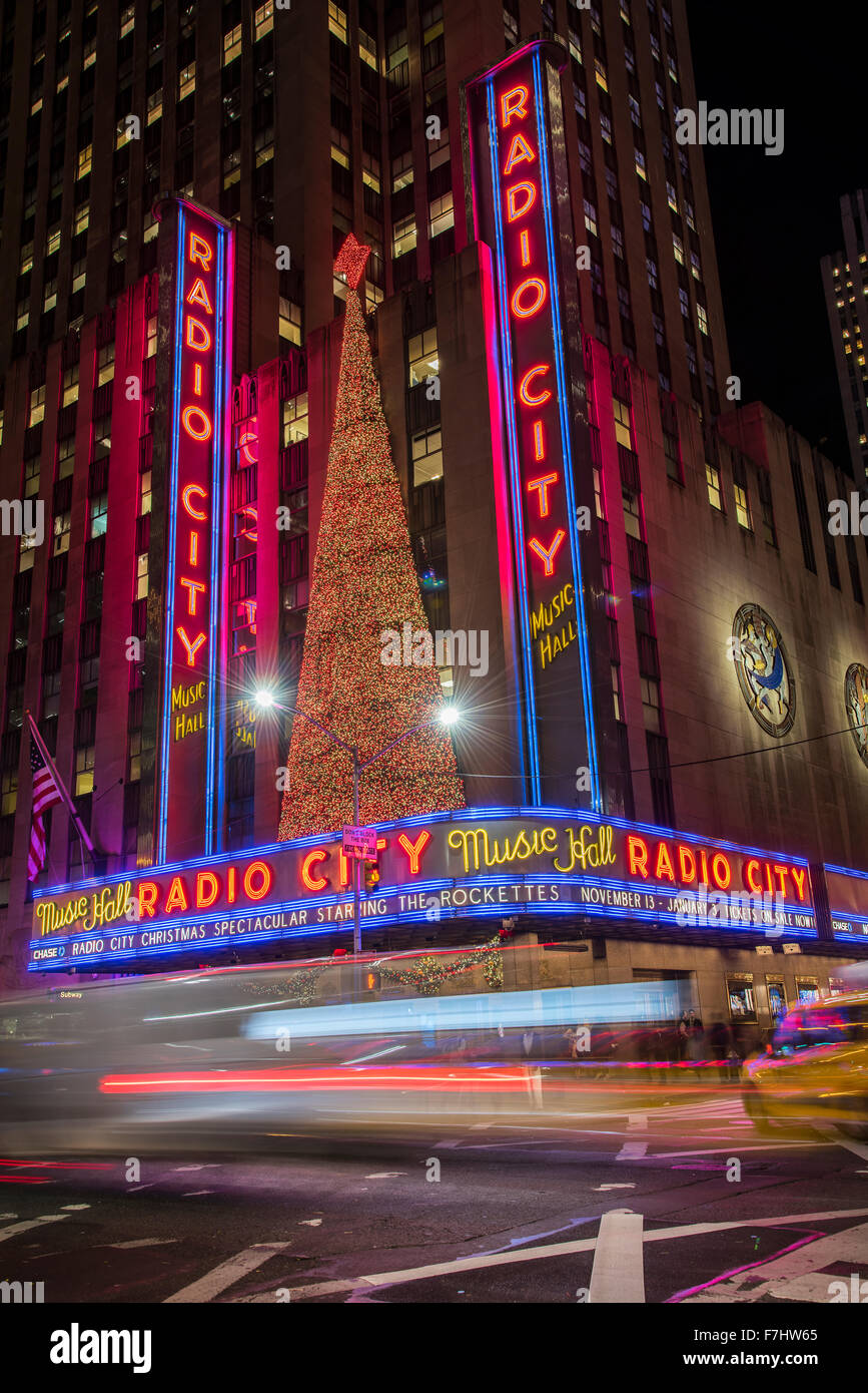 Night view of Radio City Music Hall, Rockefeller Center, Manhattan, New York, USA Stock Photo
