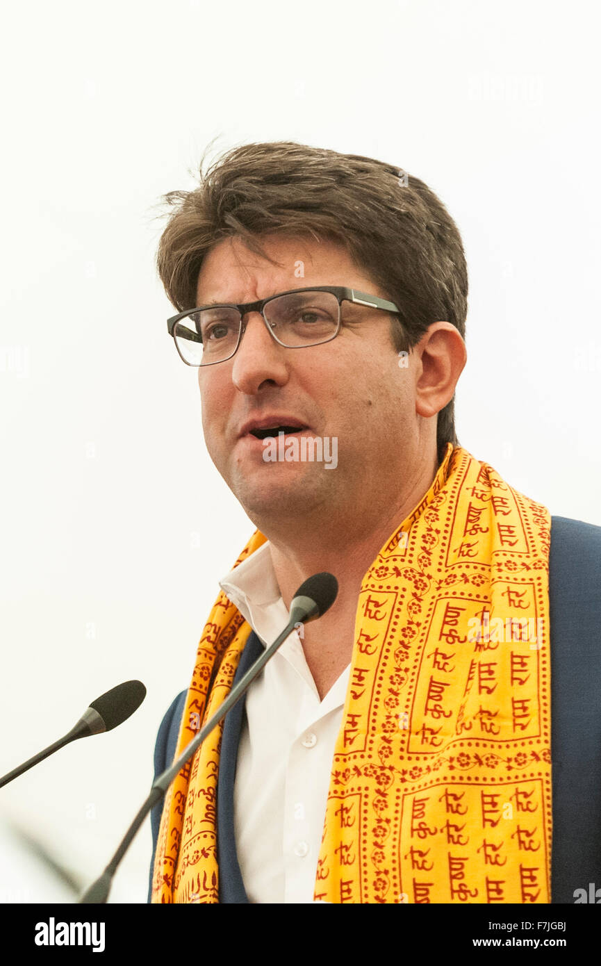 Watford, UK. 5 September 2015. FILE PIC of Lord Feldman of Elstree, chairman of the Conservative Party giving a speech at the biggest Janmashtami festival outside of India at the Bhaktivedanta Manor Hare Krishna Temple in Watford, Hertfordshire. This picture goes with the breaking story of Lord Feldman being aware of bullying claims involving young Conservative activists and the pending independent inquiry into the scandal. Credit:  Stephen Chung/Alamy Live News Stock Photo
