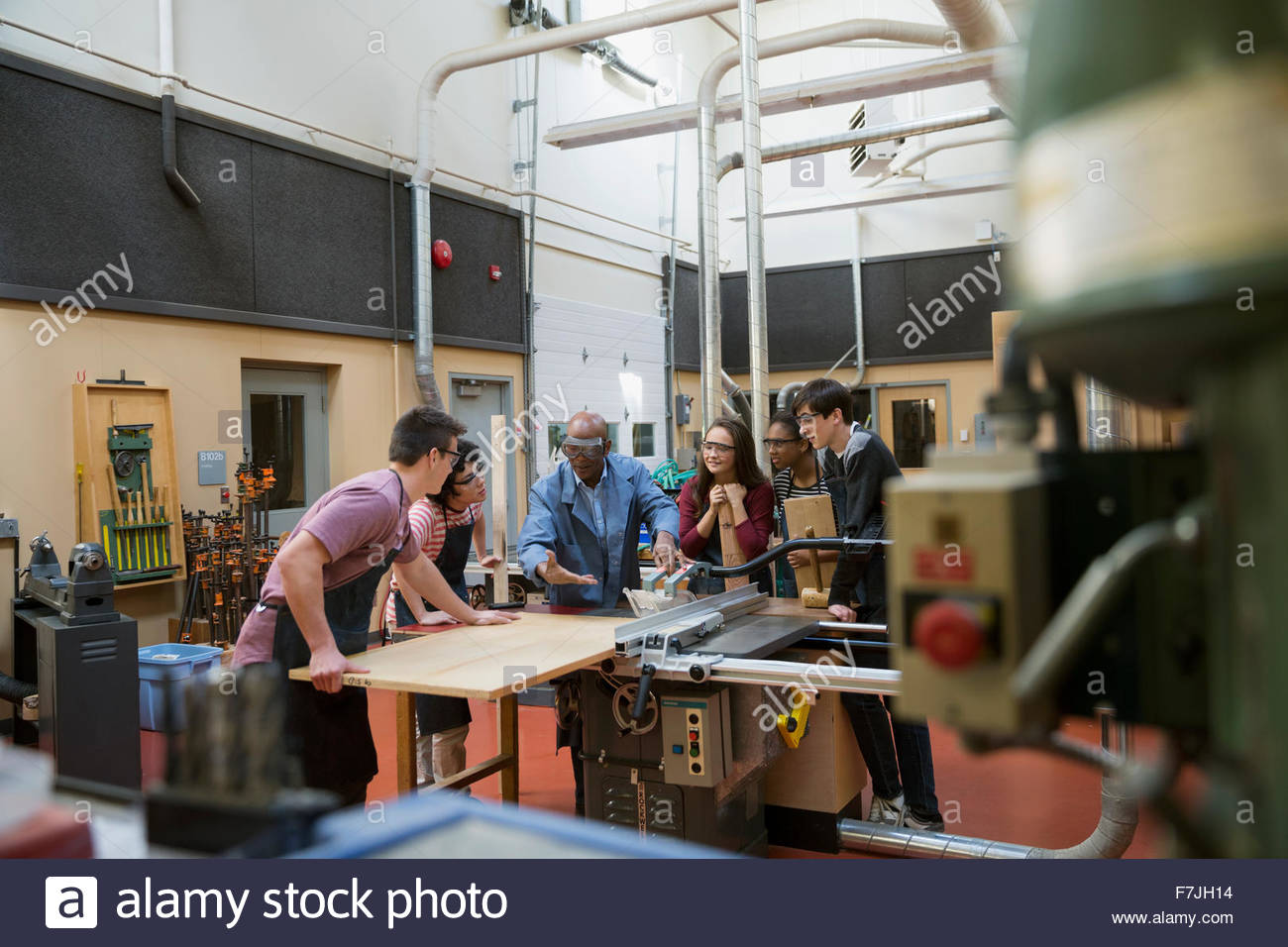 High school shop class hires stock photography and images Alamy