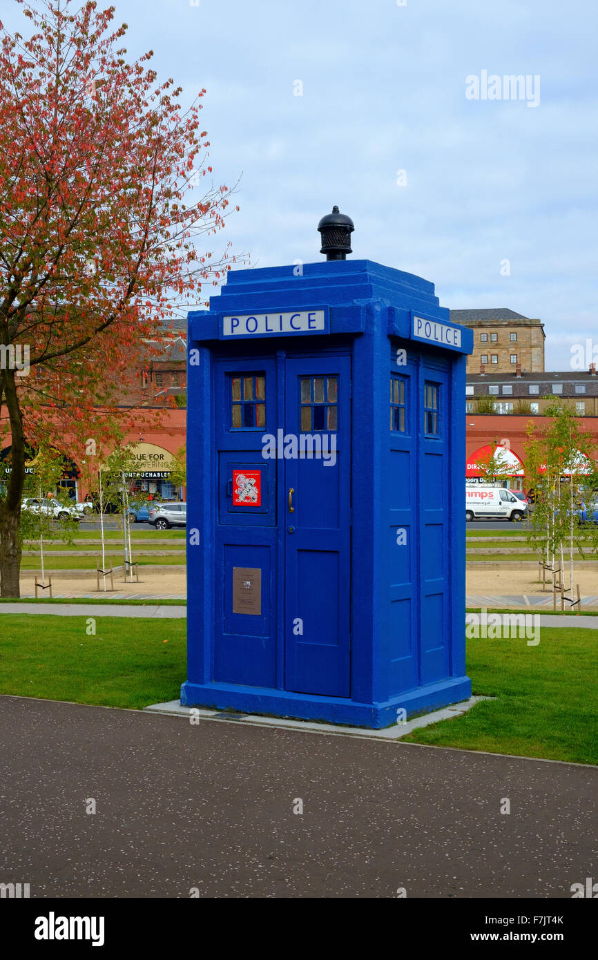 blue scottish police telephone box scotland uk Stock Photo - Alamy