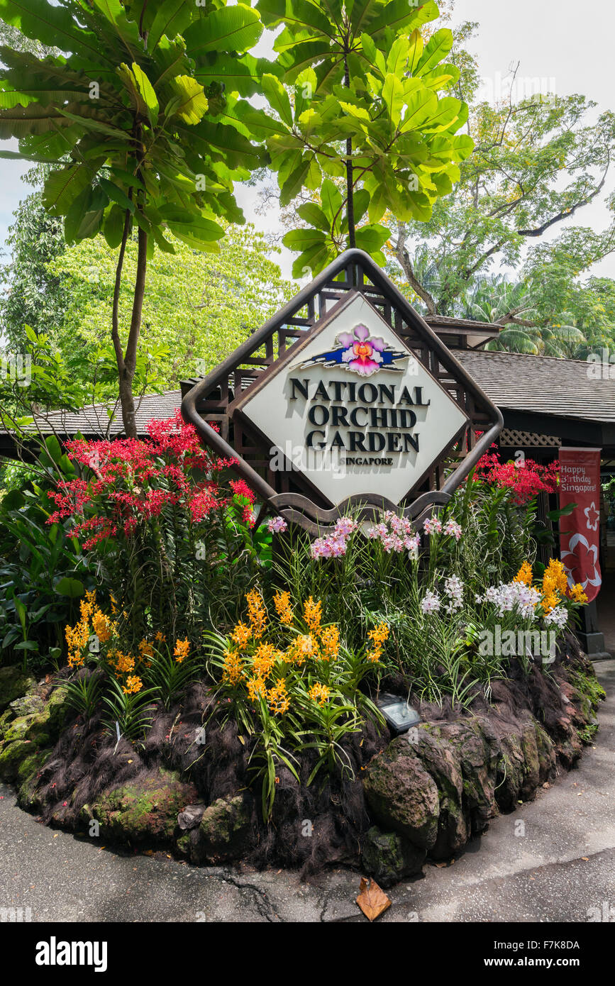 Singapore AUGUST 2, 2014 Entrance to National Orchid Garden on