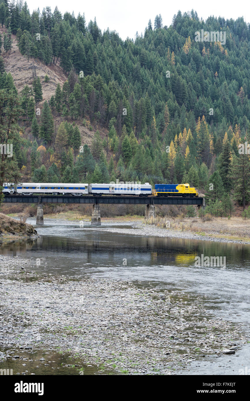 Eagle Cap Excursion Train crossing the Grande Ronde River, Northeast Oregon. Stock Photo