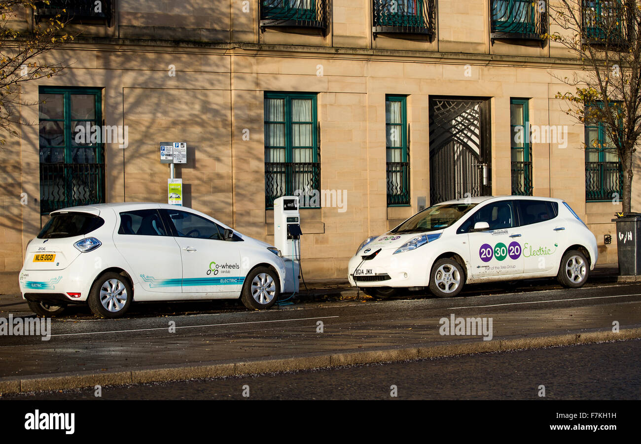 Electric vehicle charging point dundee hires stock photography and