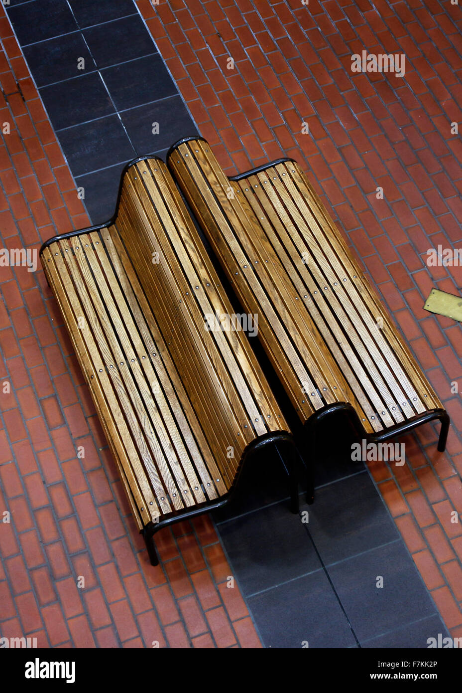 Back to back benches from above Stock Photo Alamy