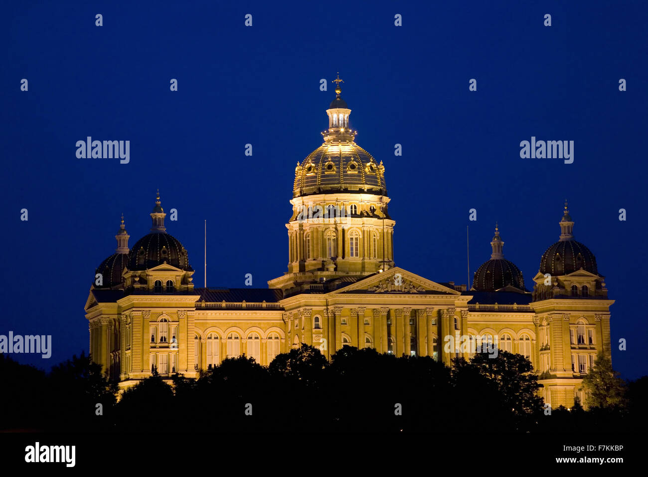 Night shot of Iowa State Capital and dome, Des Moines, Iowa Stock Photo