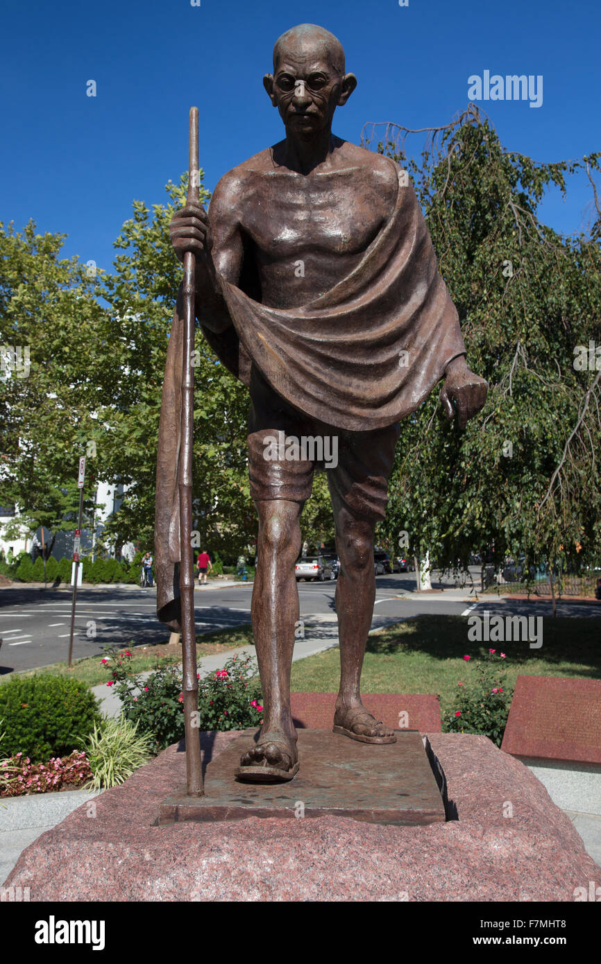 Gandhi, Mohandas K. (Mahatma): Statue NW of Dupont Circle in Washington, D.C. Stock Photo