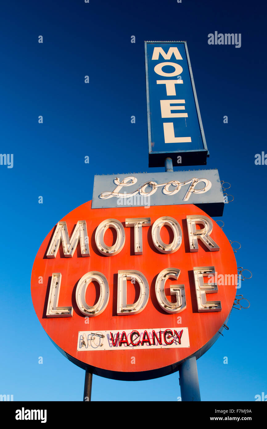 Motor lodge hi-res stock photography and images - Alamy