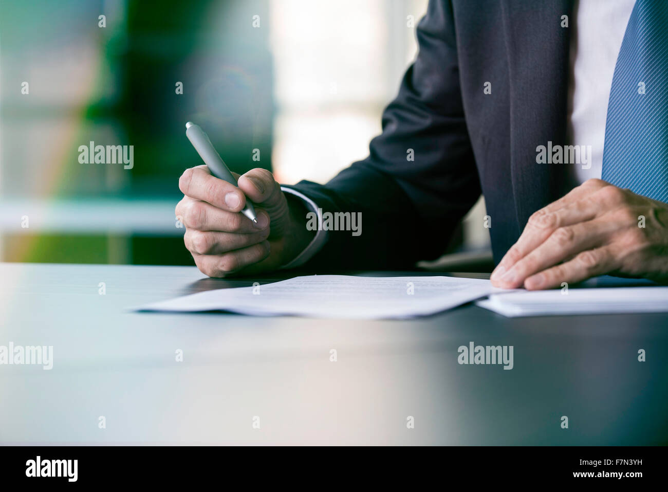Executive writing letter by hand Stock Photo Alamy