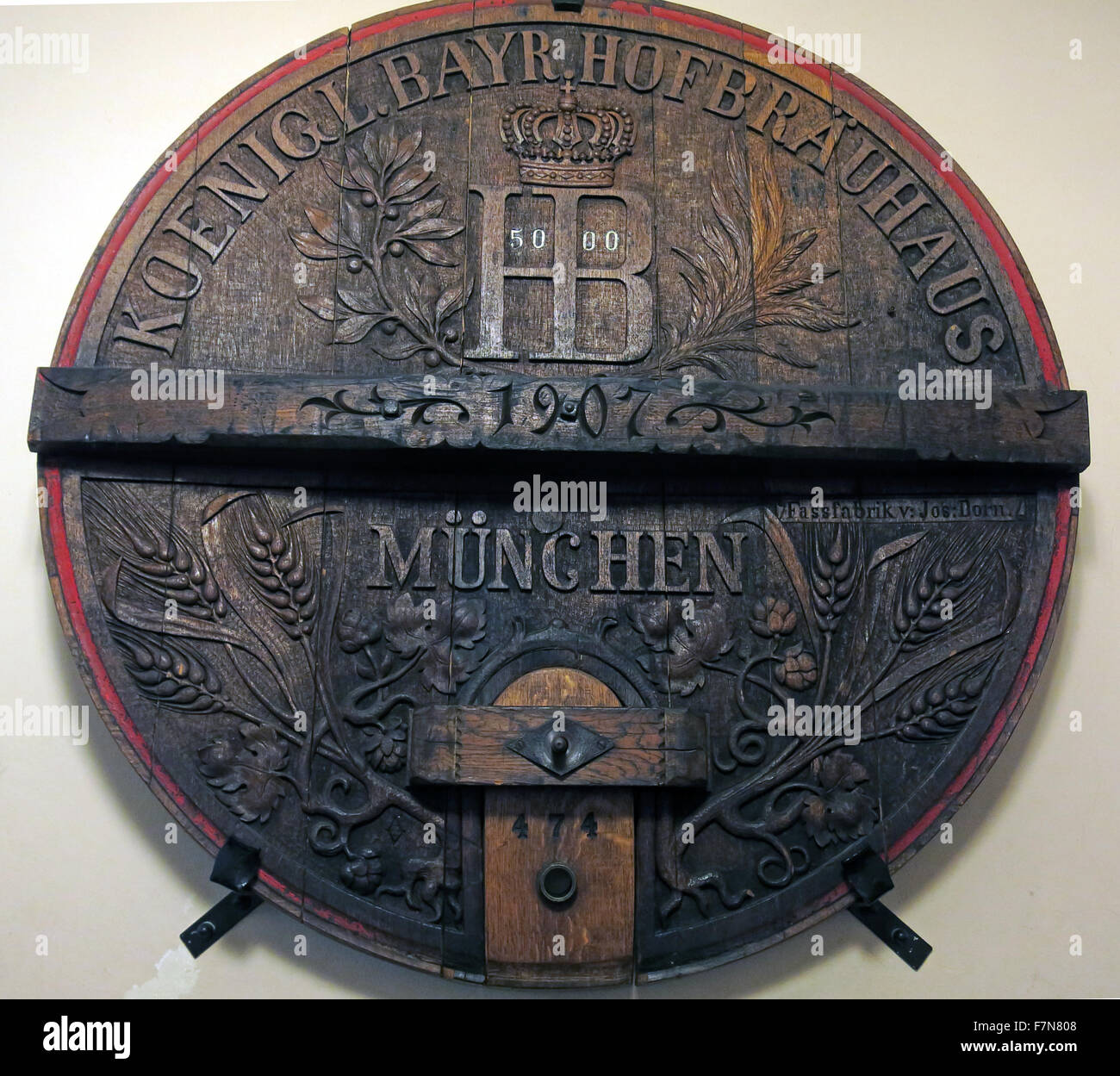 Koenig,L,Bayr,Hofbrauhaus,Munich,Germany - wooden beer barrel from 1907 Stock Photo