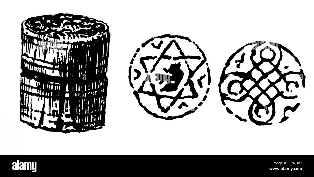 Stamp for the printing of textiles; 4th century AD. From Akhmim in the Sohag Governorate of Upper Egypt. Referred to by the ancient Greeks as Khemmis, Chemmis and Panopolis Stock Photo